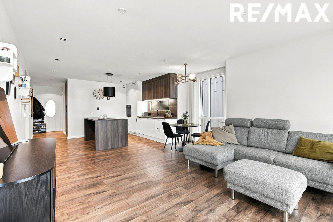 Grensásvegur 1B, 108 Reykjavík