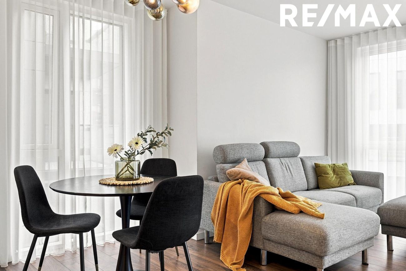 Grensásvegur 1B, 108 Reykjavík