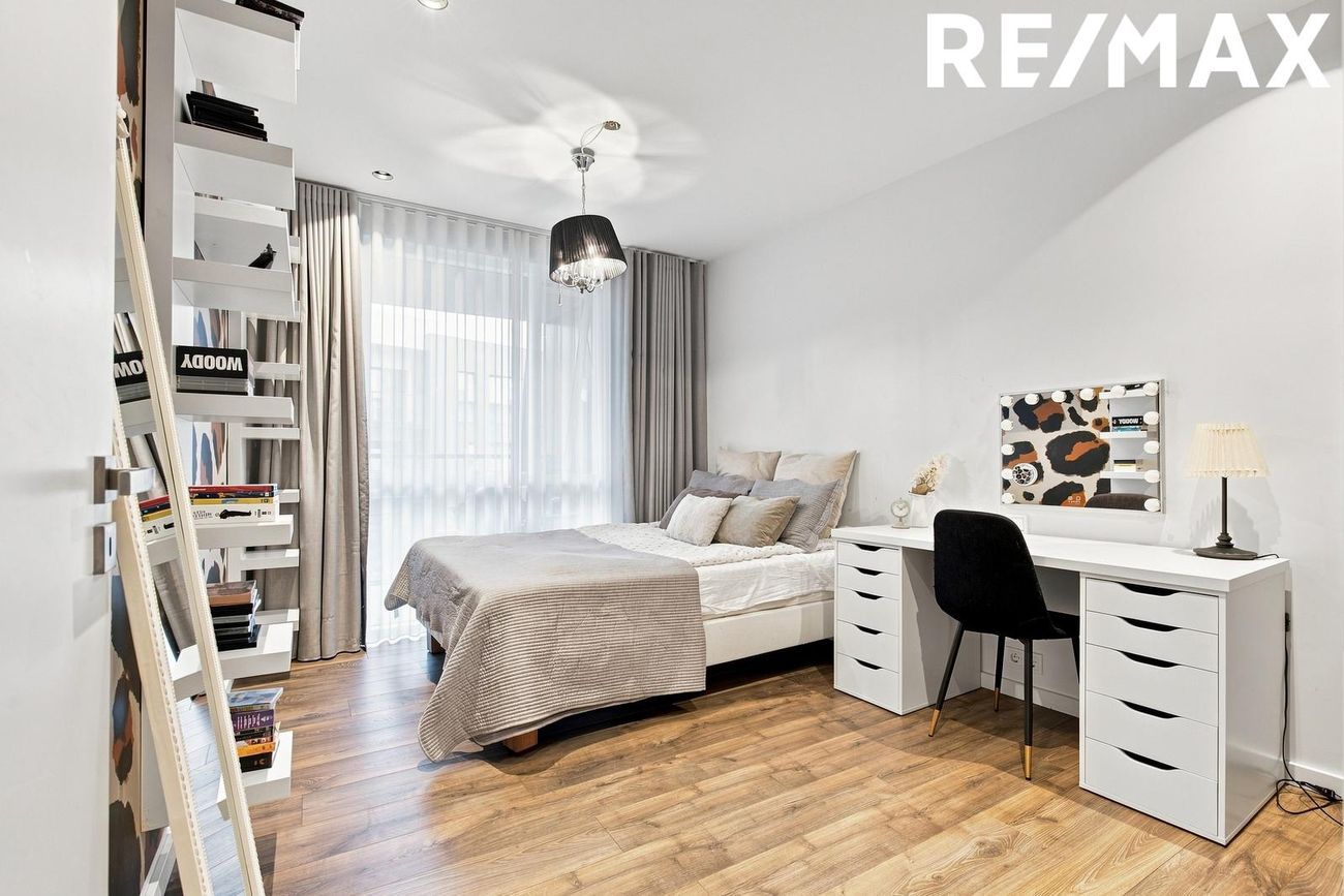 Grensásvegur 1B, 108 Reykjavík