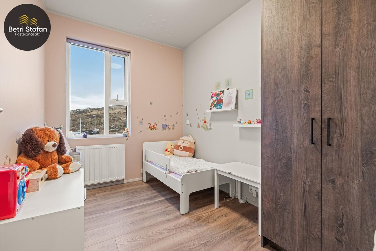 Áshamar 48, 221 Hafnarfjörður