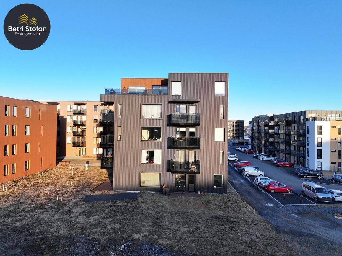Áshamar 48, 221 Hafnarfjörður