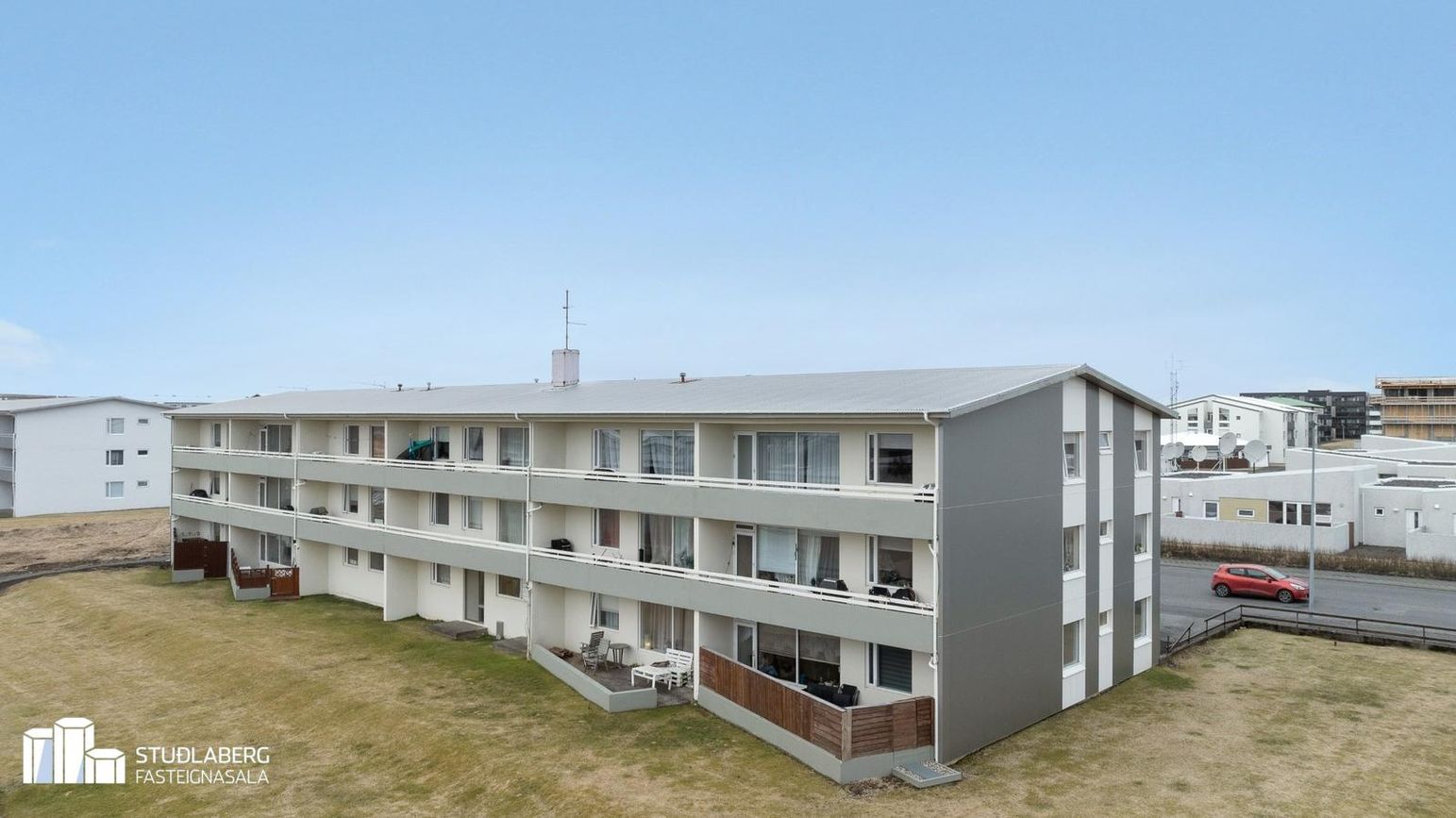 Hjallavegur 3, 260 Reykjanesbær
