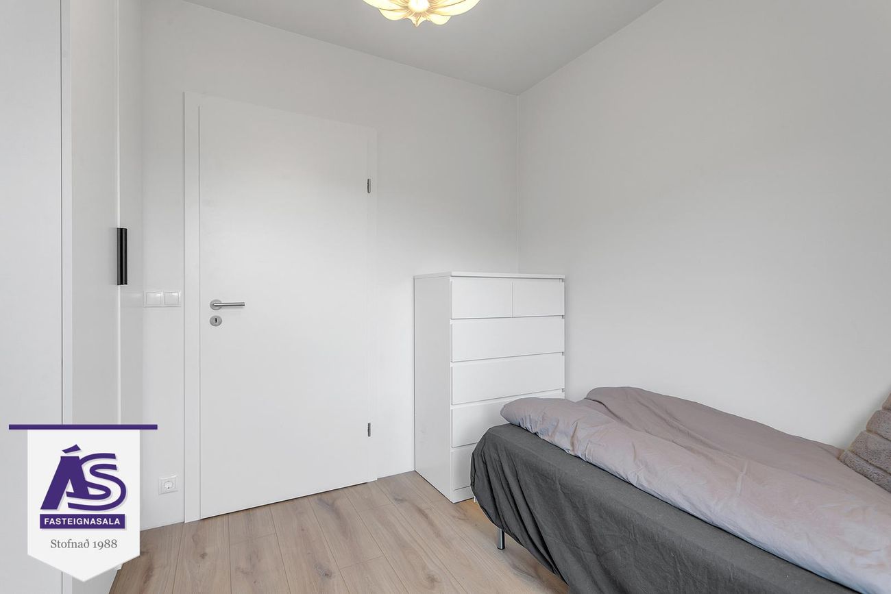 Geislaskarð 6, 221 Hafnarfjörður