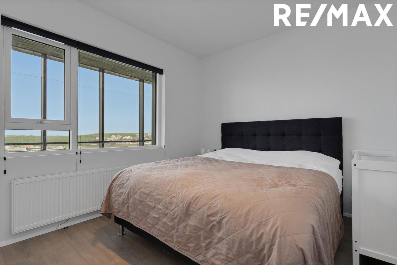 Áshamar 8, 221 Hafnarfjörður