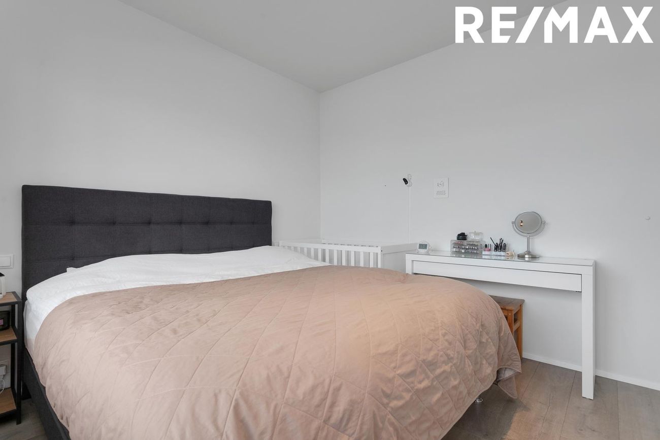 Áshamar 8, 221 Hafnarfjörður