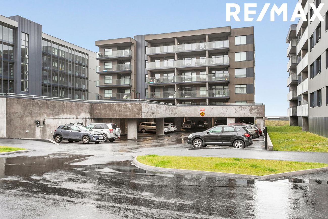 Áshamar 8, 221 Hafnarfjörður