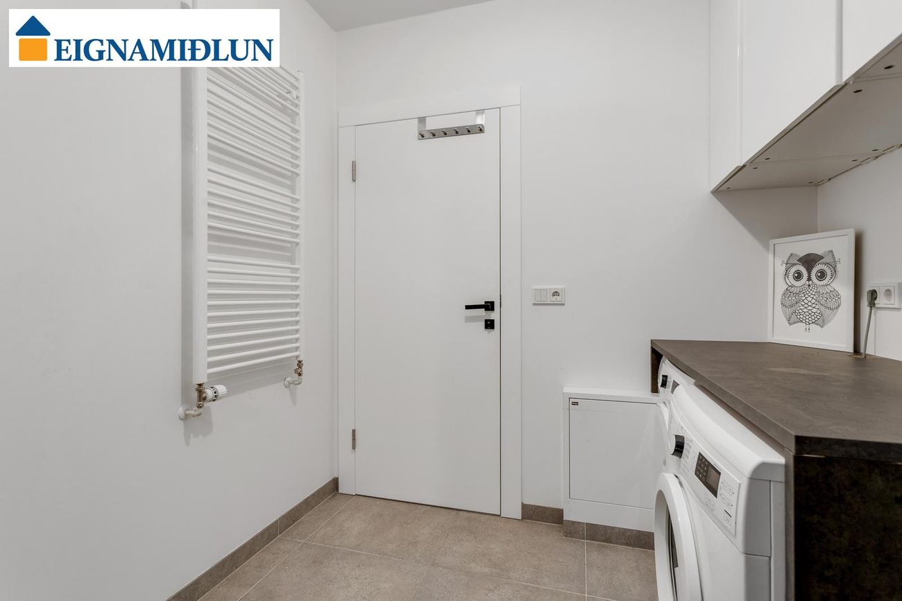 Dalsbraut 22, 260 Reykjanesbær