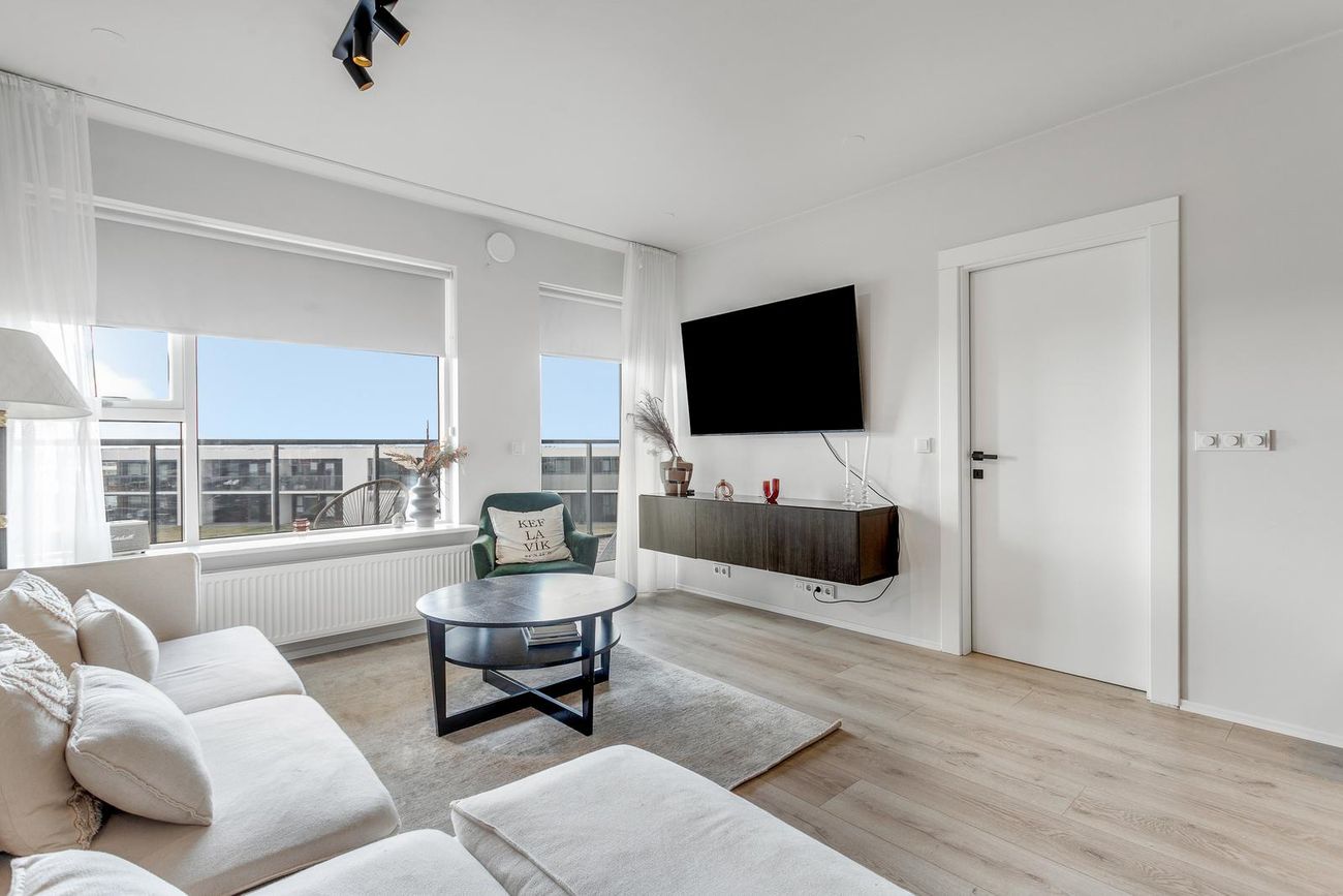 Dalsbraut 22, 260 Reykjanesbær