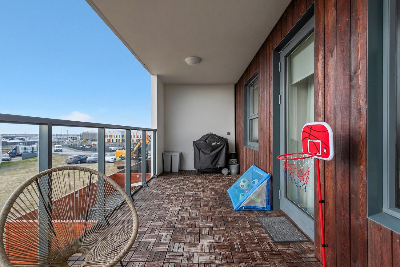 Dalsbraut 22, 260 Reykjanesbær