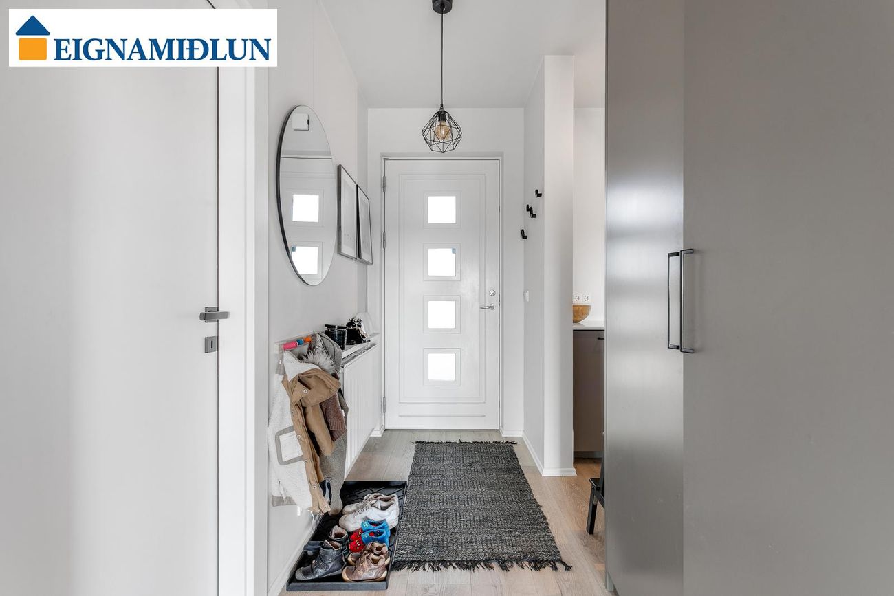 Dalsbraut 22, 260 Reykjanesbær