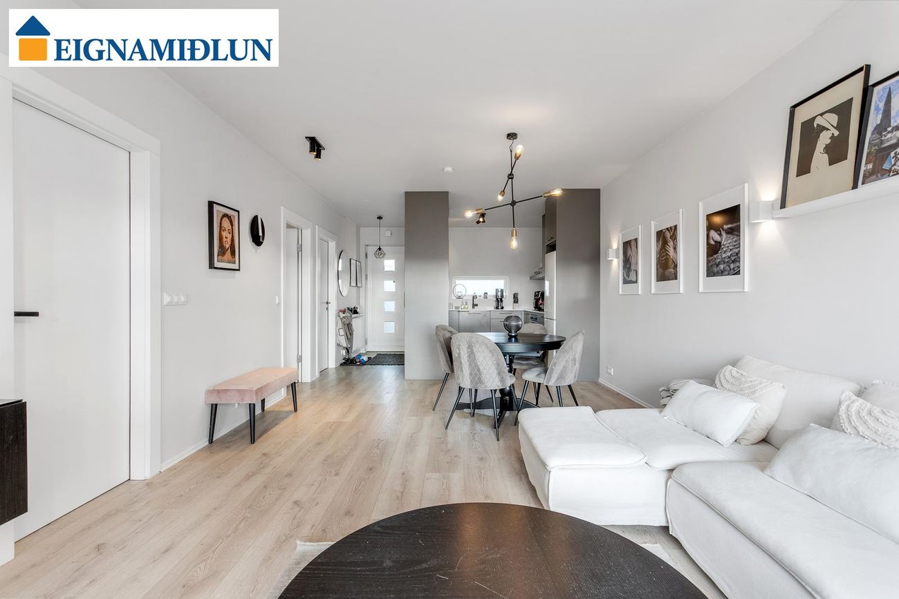 Dalsbraut 22, 260 Reykjanesbær