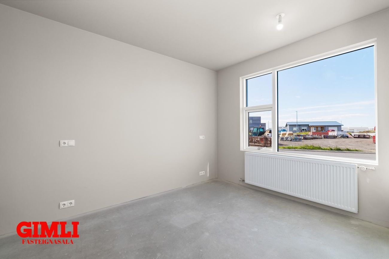 Fögruvellir 3C, 301 Hval