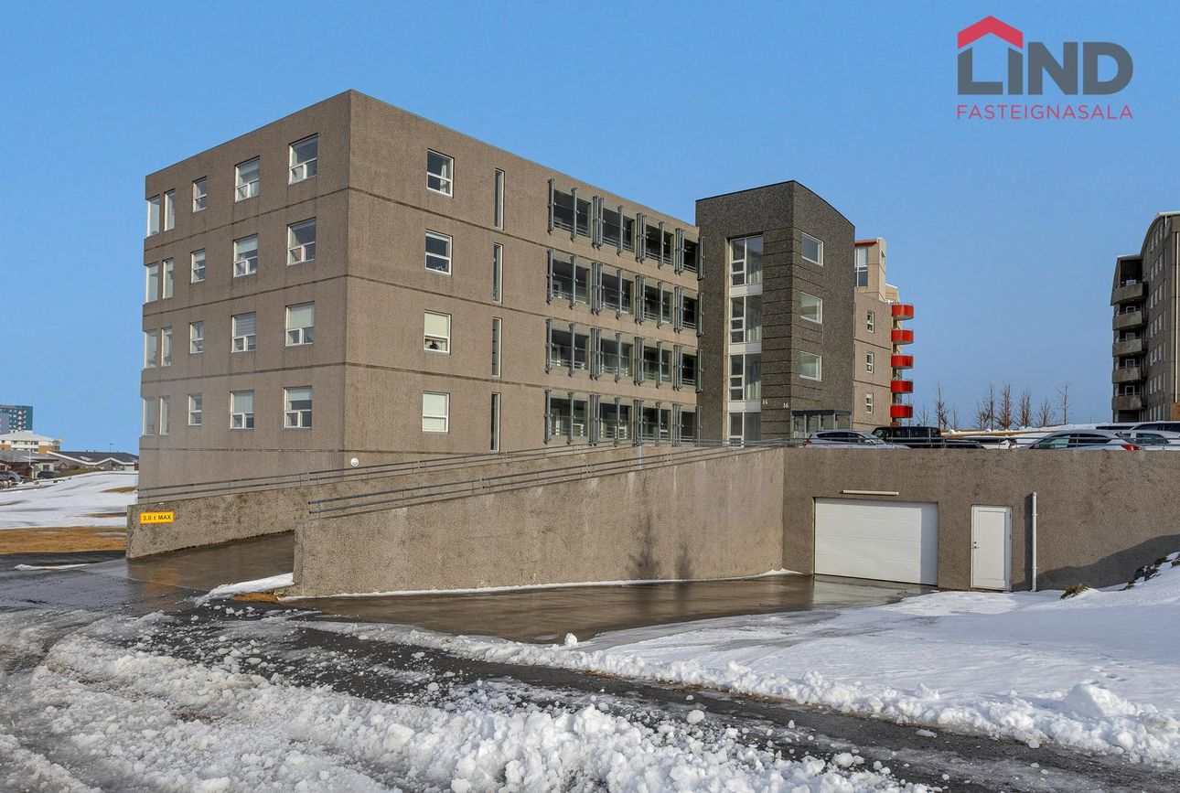 Lómasalir 16, 201 Kópavogur