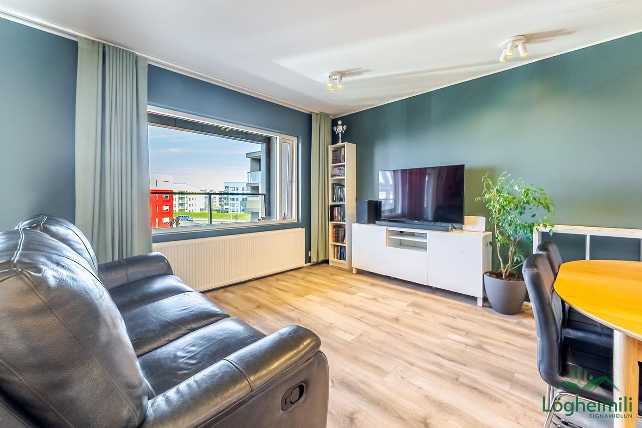 Hringhamar 7, 221 Hafnarfjörður