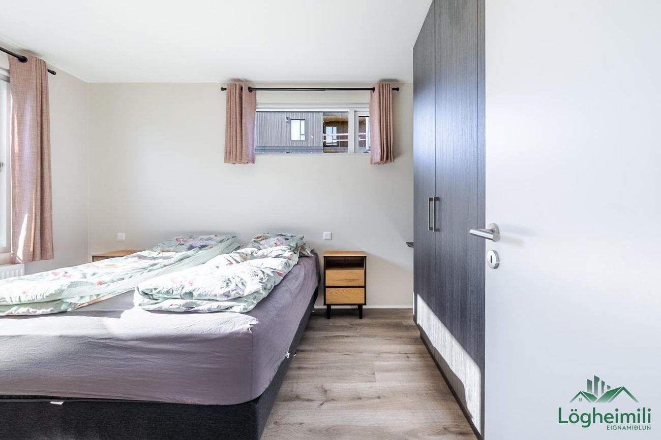 Hringhamar 7, 221 Hafnarfjörður
