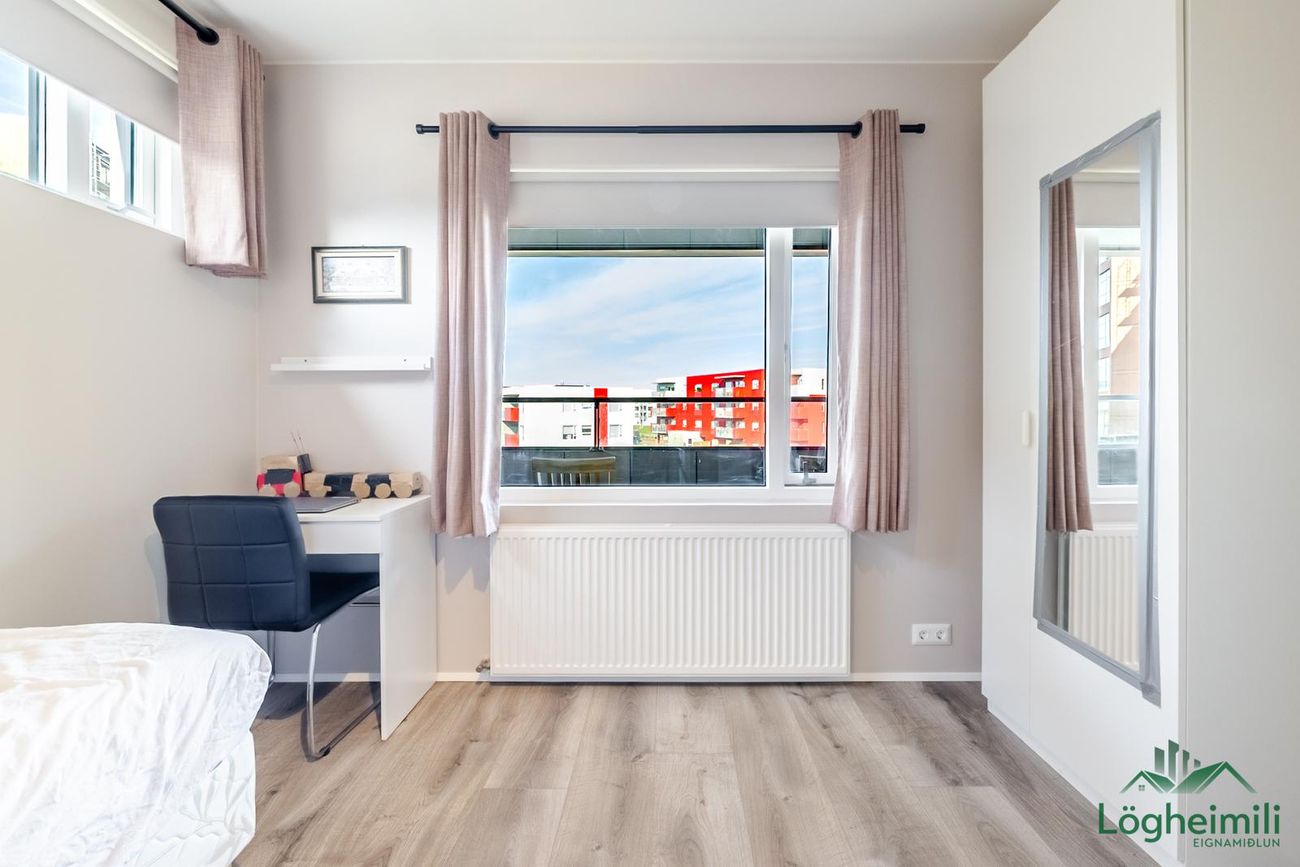 Hringhamar 7, 221 Hafnarfjörður