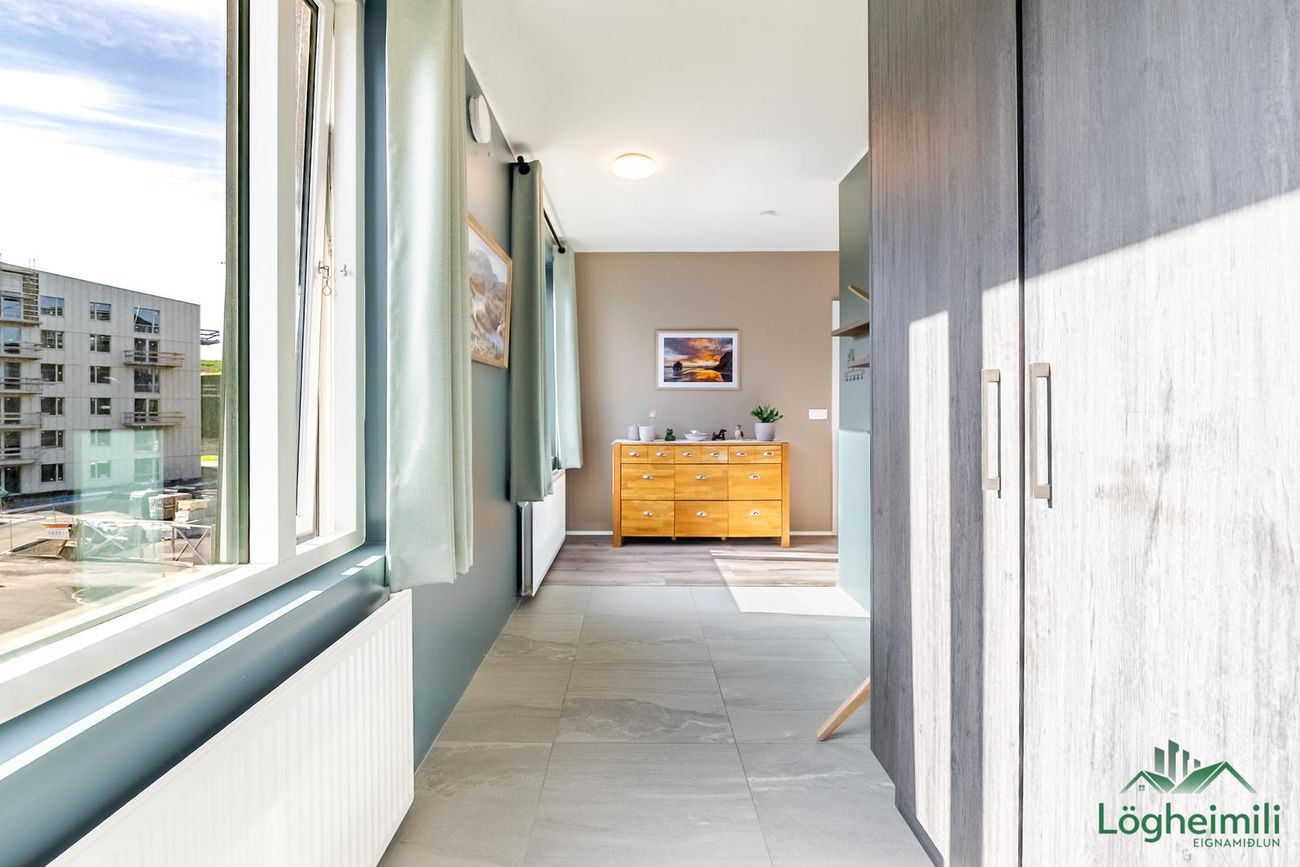 Hringhamar 7, 221 Hafnarfjörður
