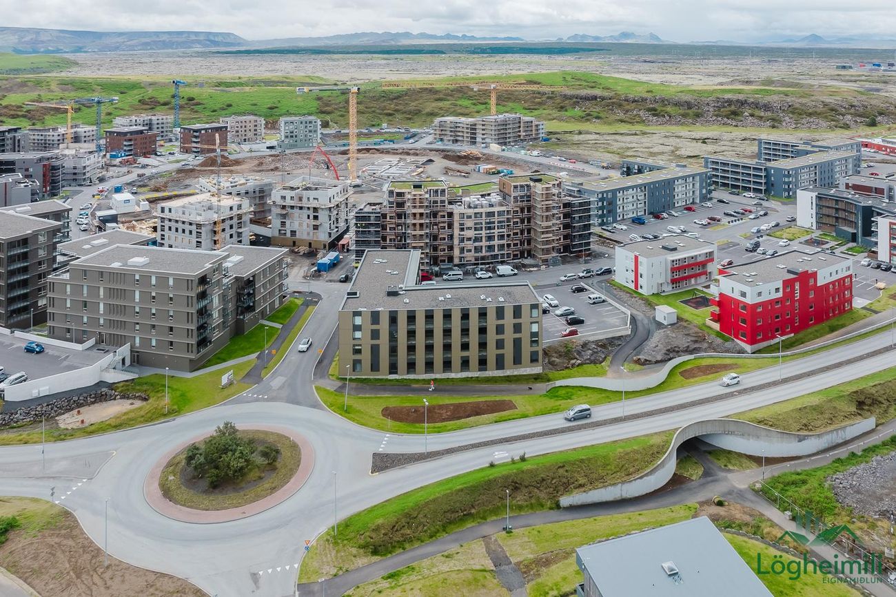 Hringhamar 7, 221 Hafnarfjörður