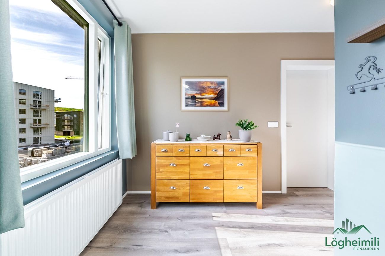 Hringhamar 7, 221 Hafnarfjörður
