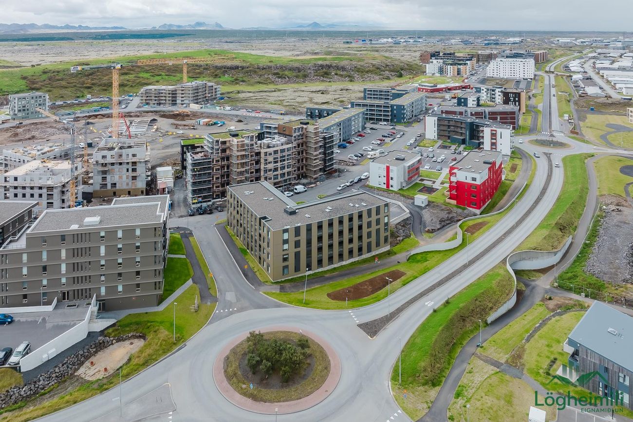 Hringhamar 7, 221 Hafnarfjörður