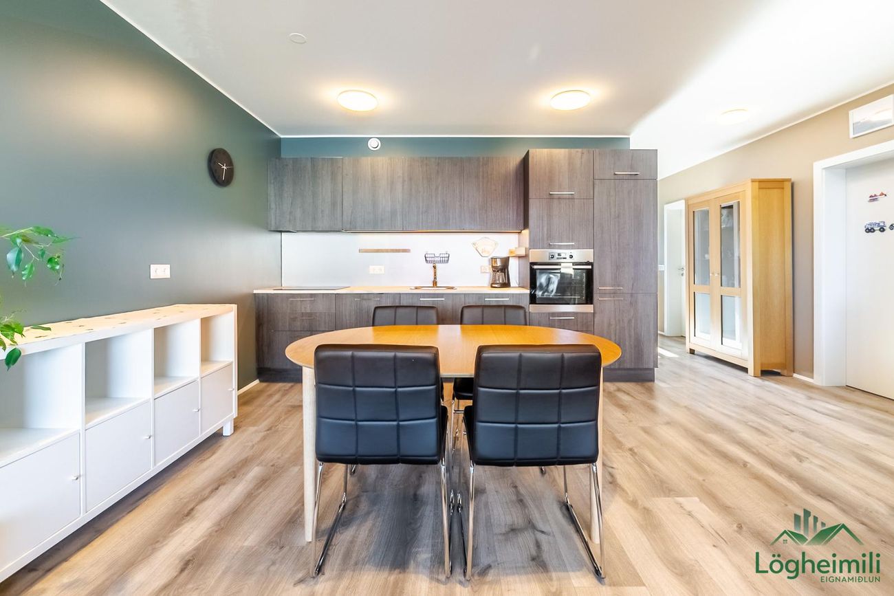 Hringhamar 7, 221 Hafnarfjörður
