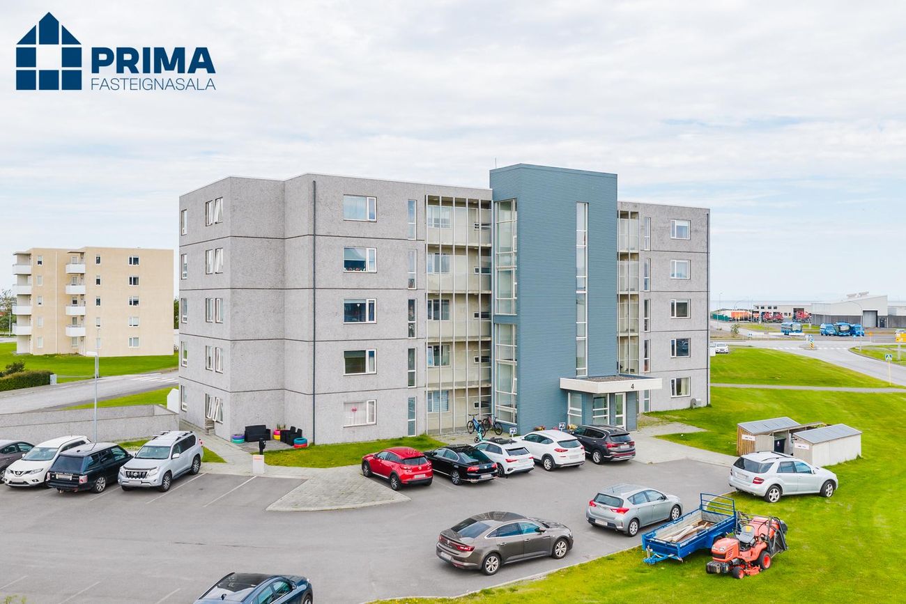 Holtsflöt 4, 300 Akranes