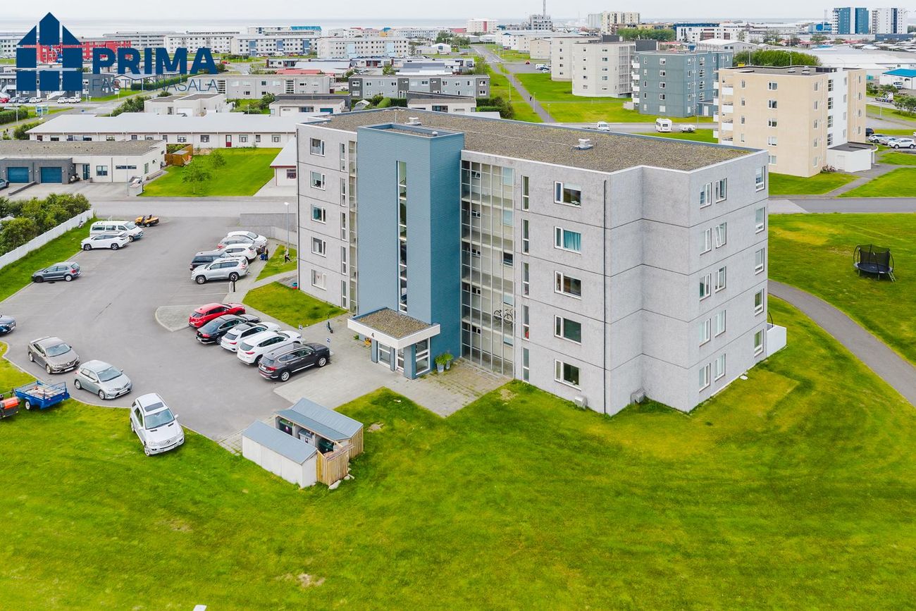 Holtsflöt 4, 300 Akranes