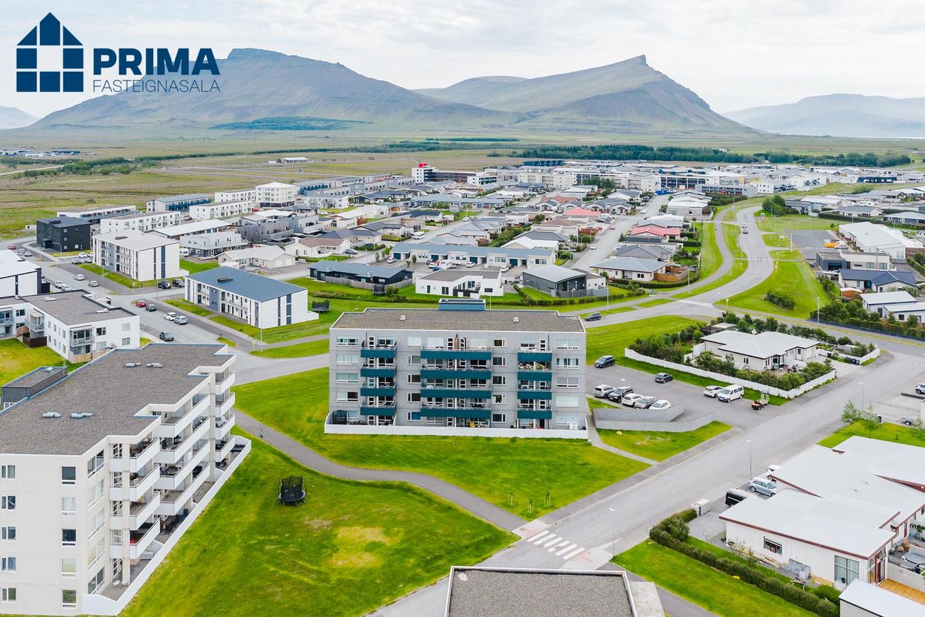 Holtsflöt 4, 300 Akranes