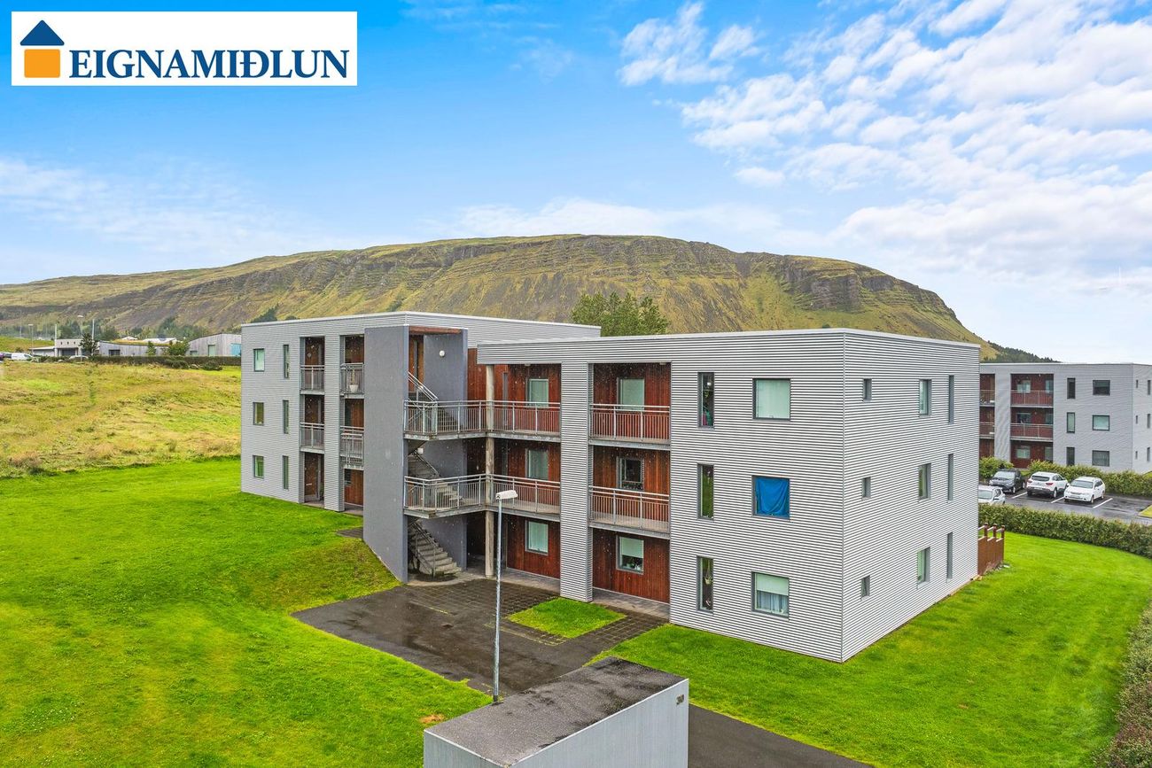 Klapparhlíð 30, 270 Mosfellsbær