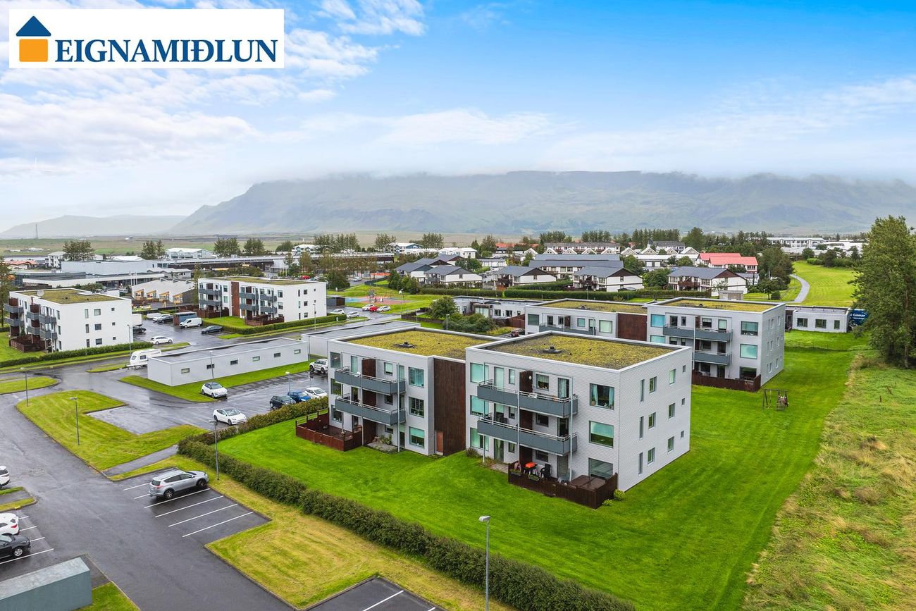 Klapparhlíð 30, 270 Mosfellsbær