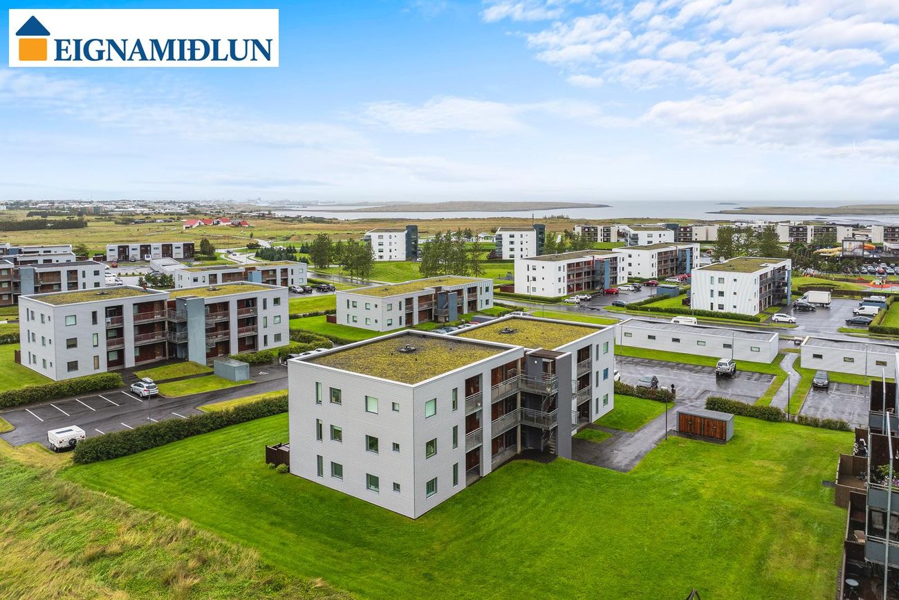 Klapparhlíð 30, 270 Mosfellsbær