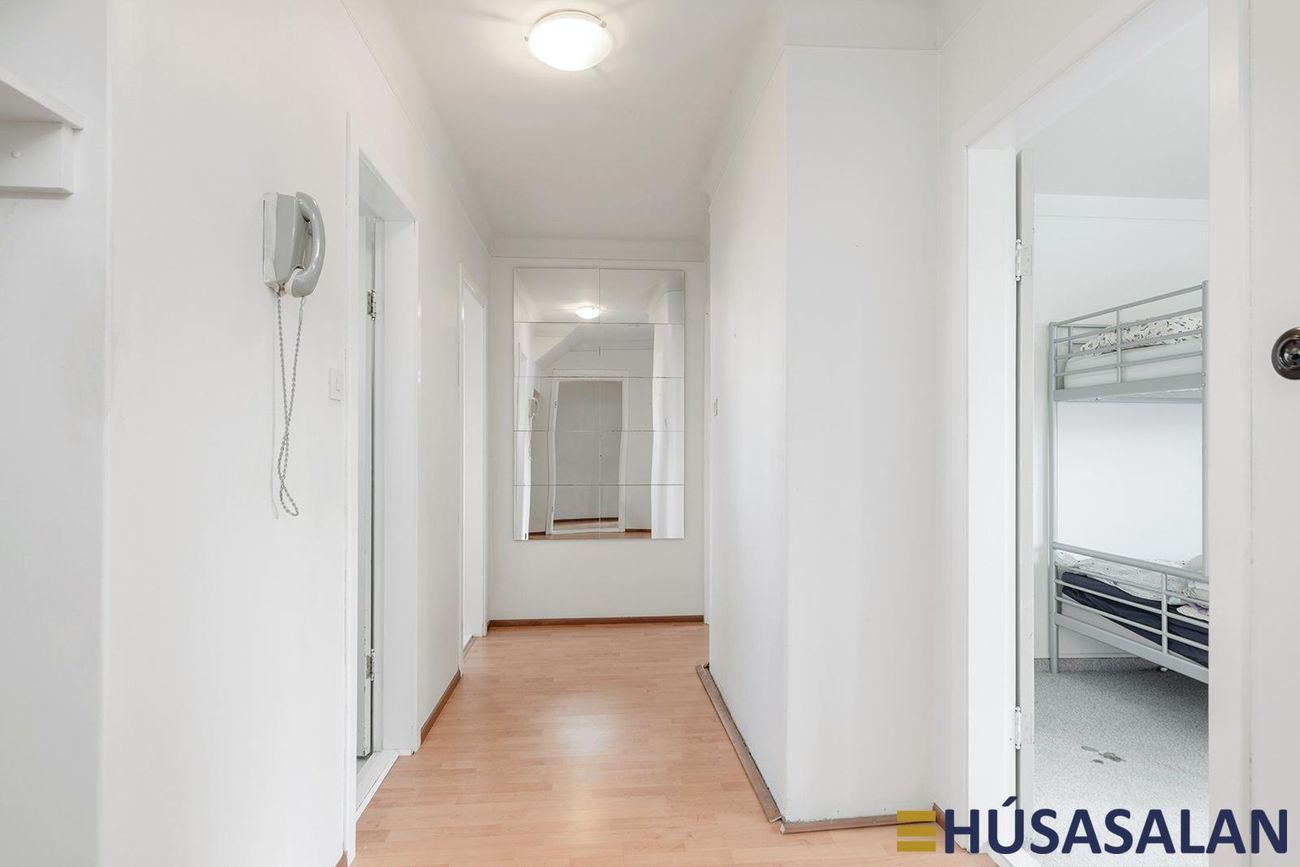 Laugarnesvegur 67, 105 Reykjavík