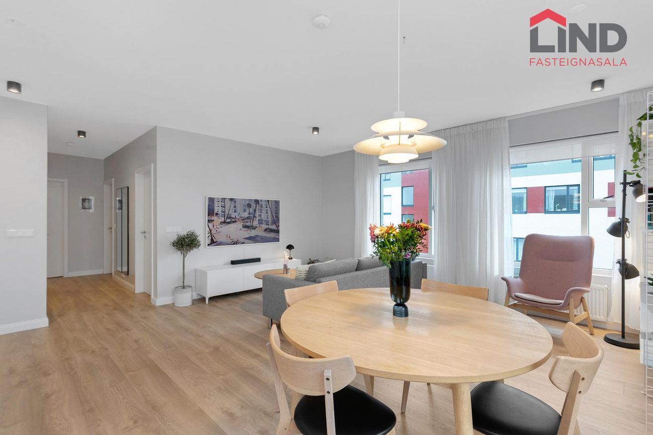 Kuggavogur 1, 104 Reykjavík