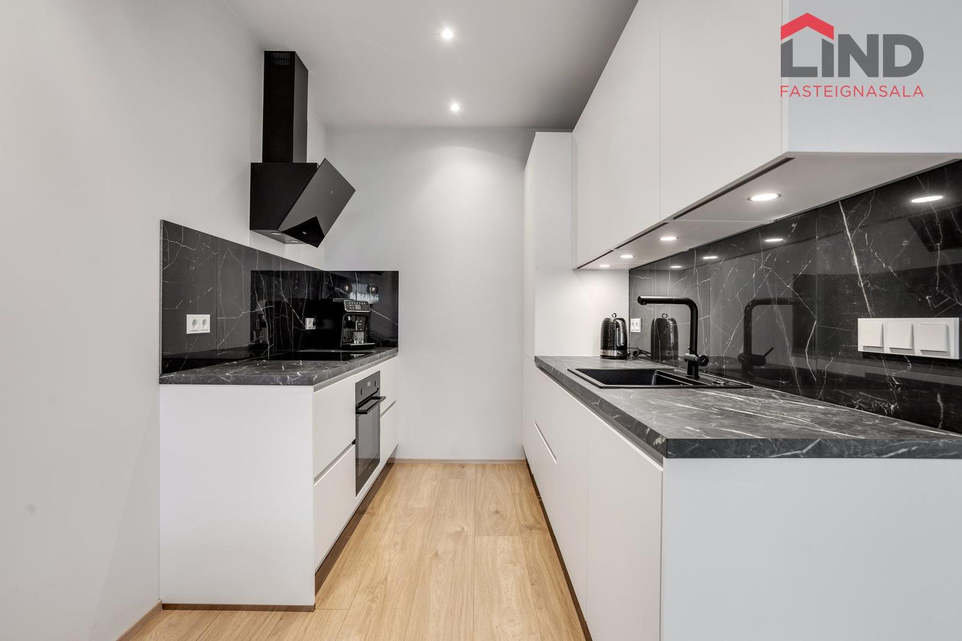 Smyrilshlíð 16, 102 Reykjavík