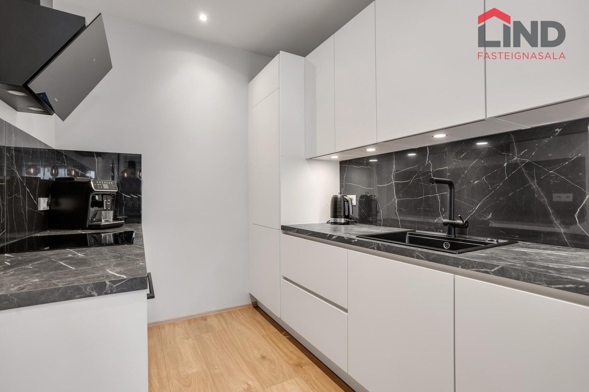 Smyrilshlíð 16, 102 Reykjavík