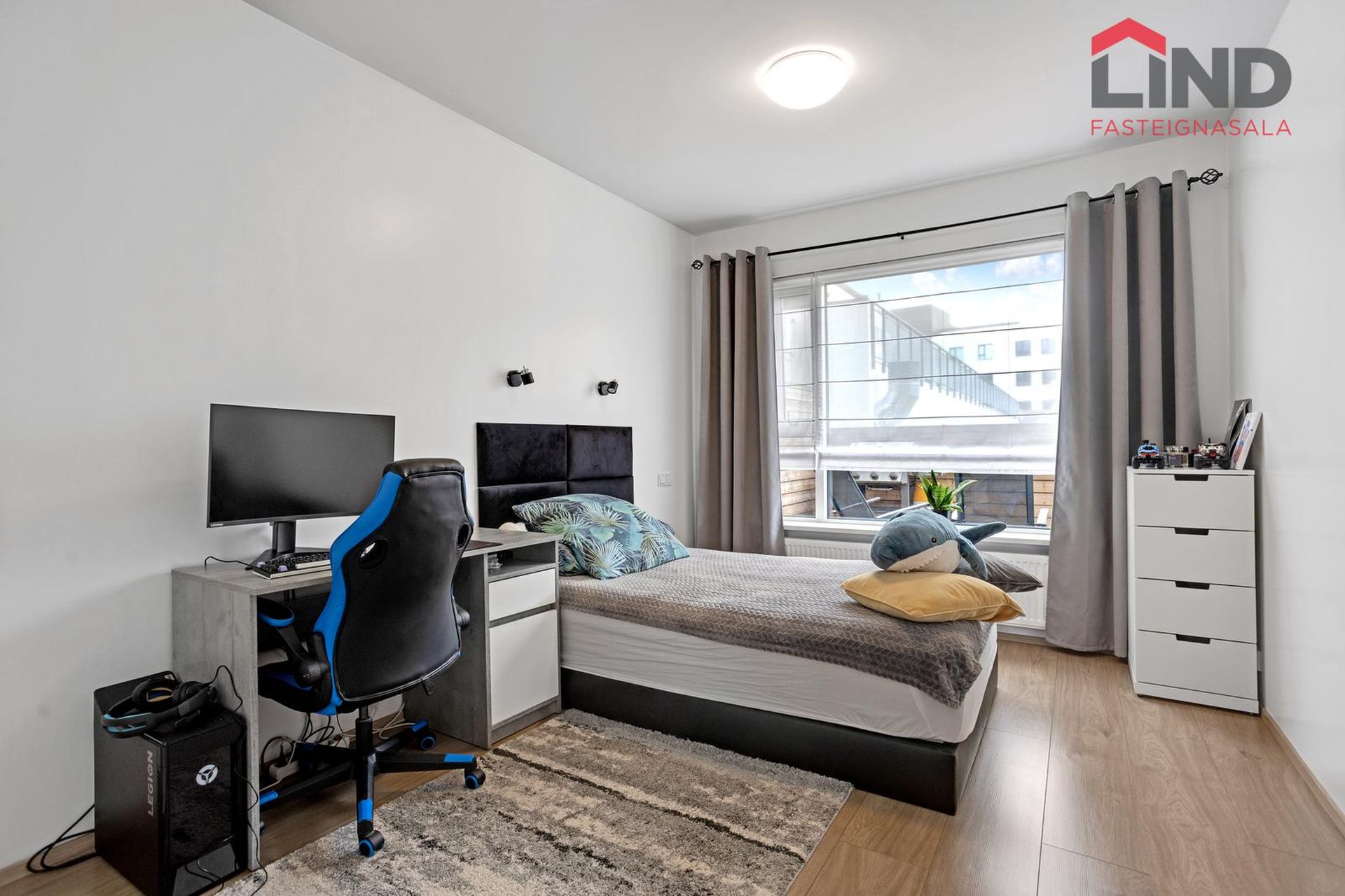 Smyrilshlíð 16, 102 Reykjavík