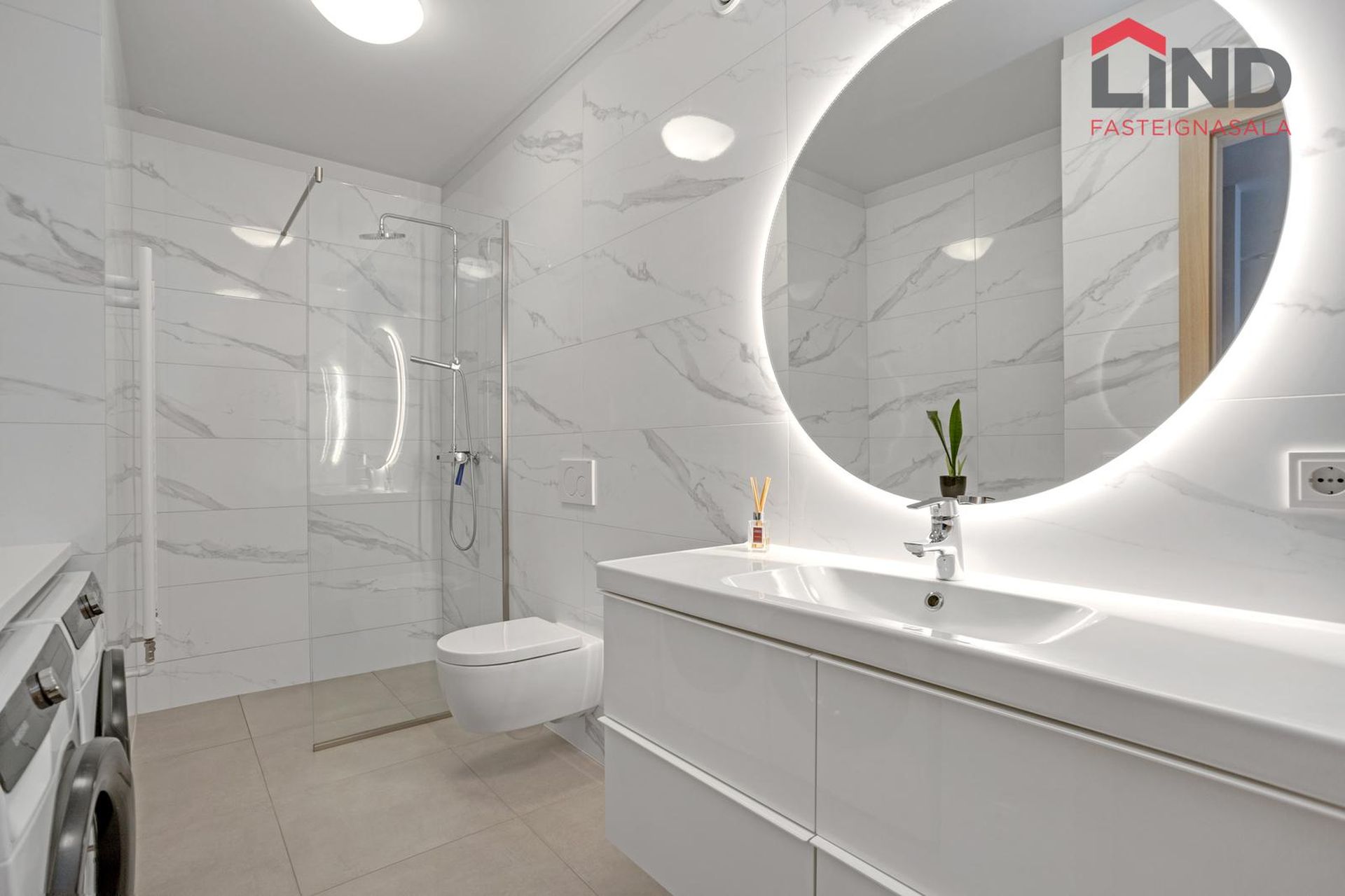 Smyrilshlíð 16, 102 Reykjavík