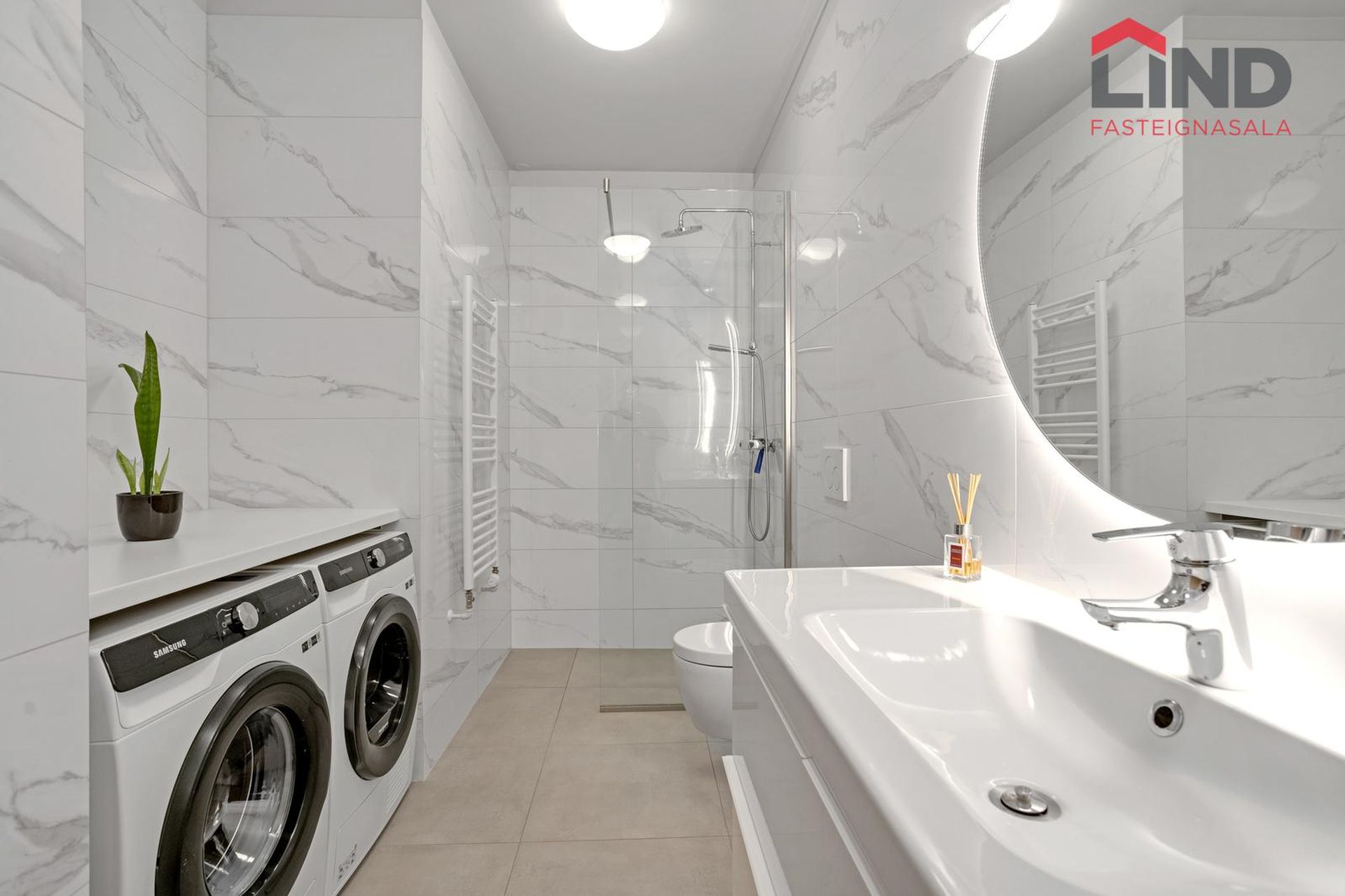 Smyrilshlíð 16, 102 Reykjavík