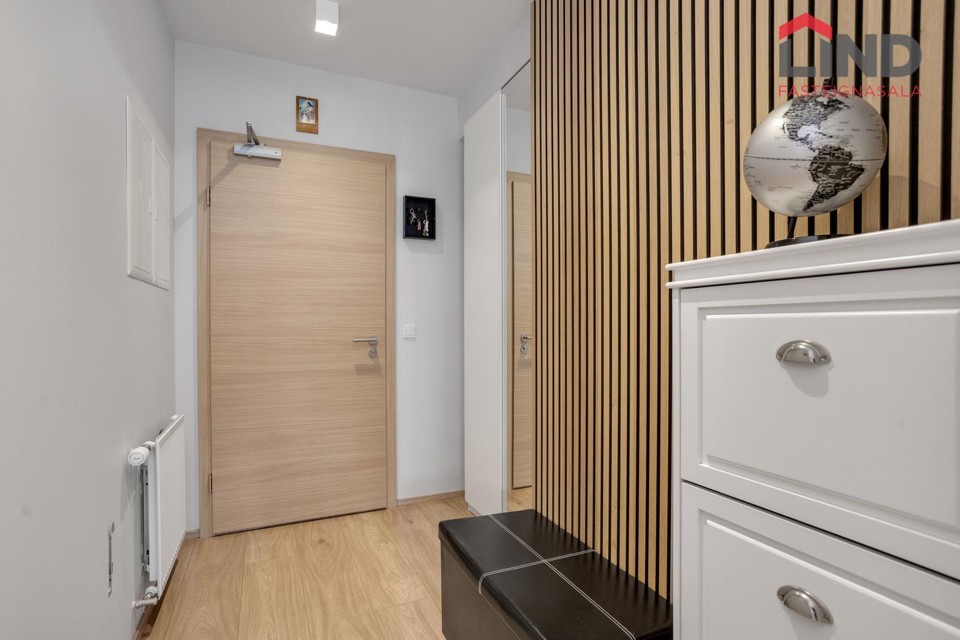 Smyrilshlíð 16, 102 Reykjavík