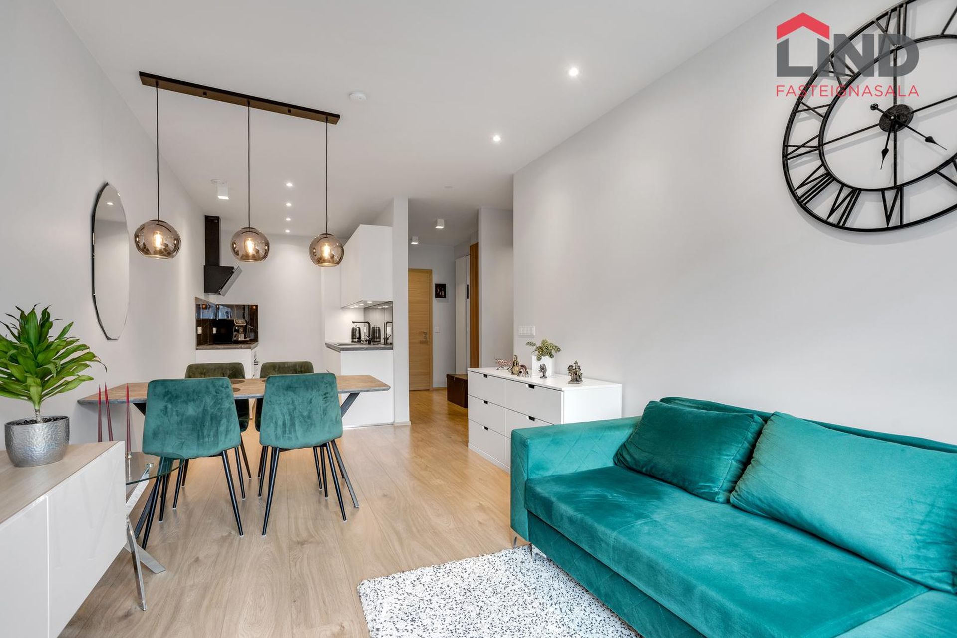 Smyrilshlíð 16, 102 Reykjavík