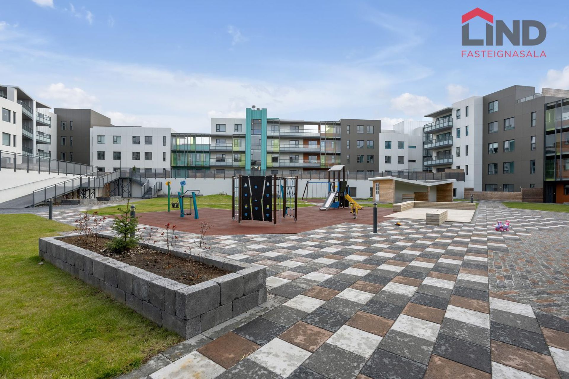 Smyrilshlíð 16, 102 Reykjavík