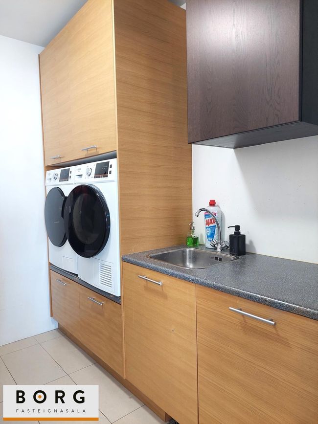 Skógarhlíð 12 - 0101, 604 Akureyri