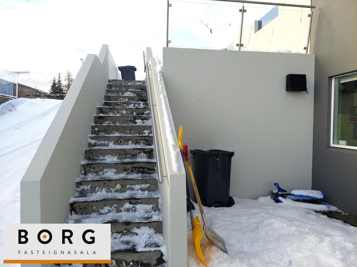 Skógarhlíð 12 - 0101, 604 Akureyri