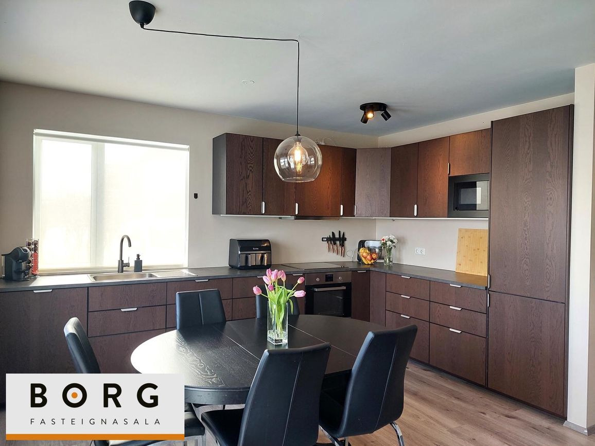 Skógarhlíð 12 - 0101, 604 Akureyri