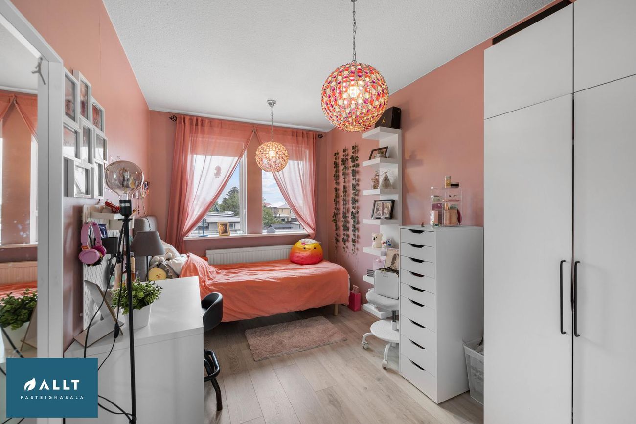 Smáratún 20, 230 Reykjanesbær