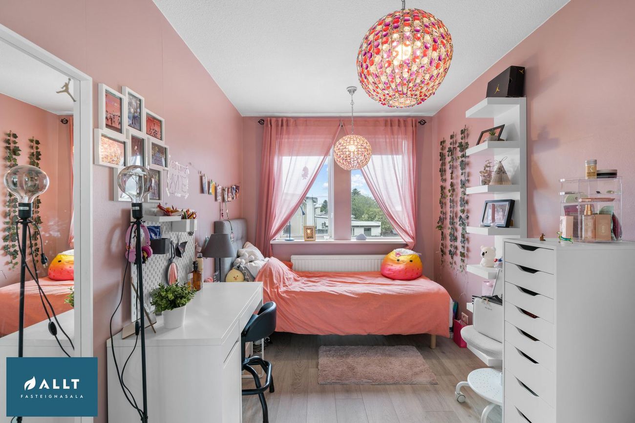 Smáratún 20, 230 Reykjanesbær