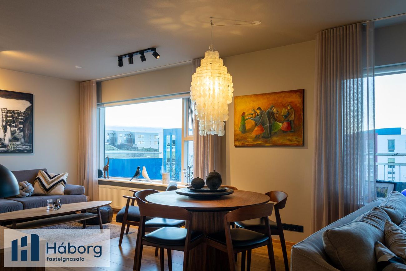 Norðurbrú 5, 210 Garðabær