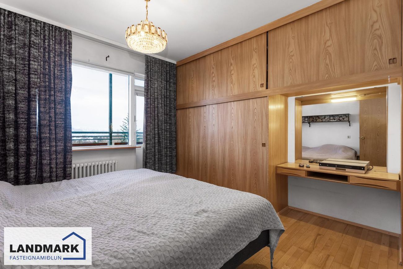 Dvergabakki 8, 109 Reykjavík