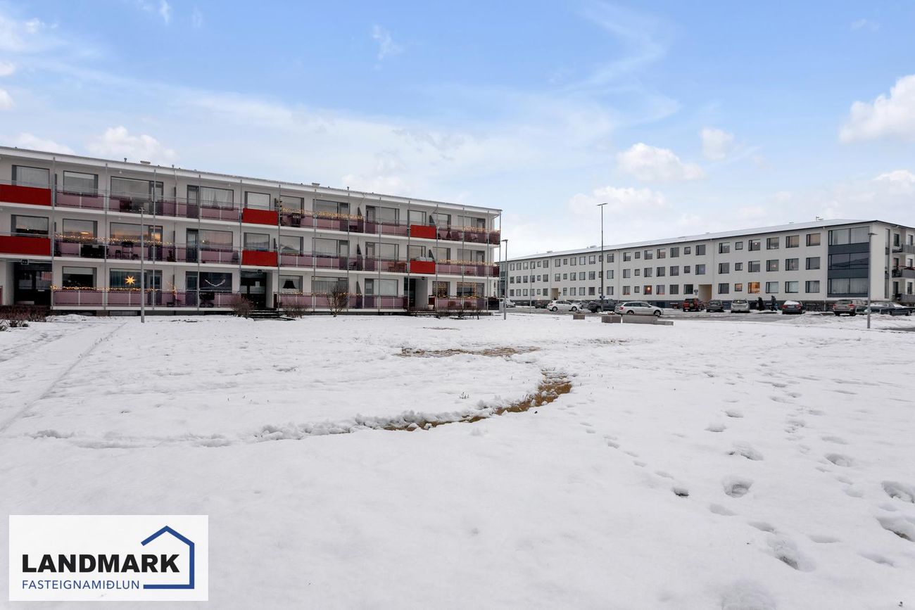 Dvergabakki 8, 109 Reykjavík