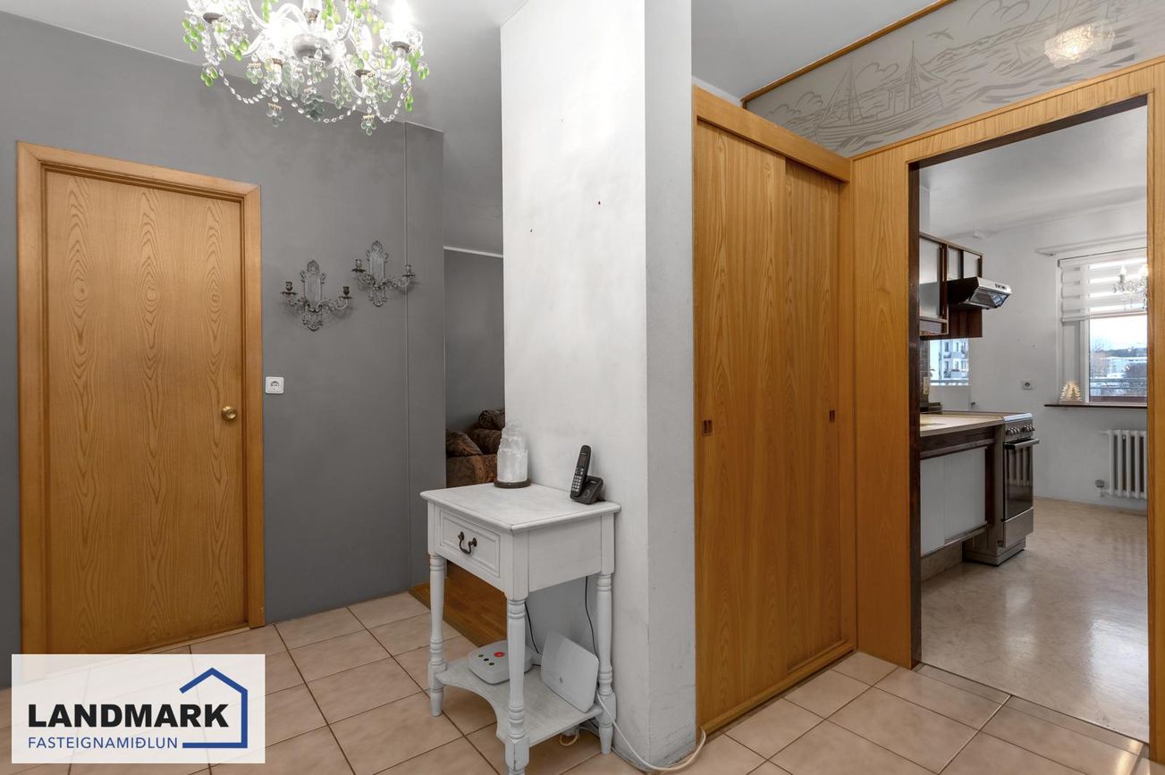 Dvergabakki 8, 109 Reykjavík